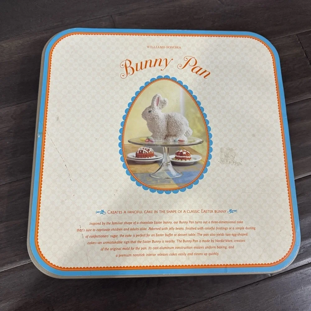 Williams Sonoma bunny cake pan